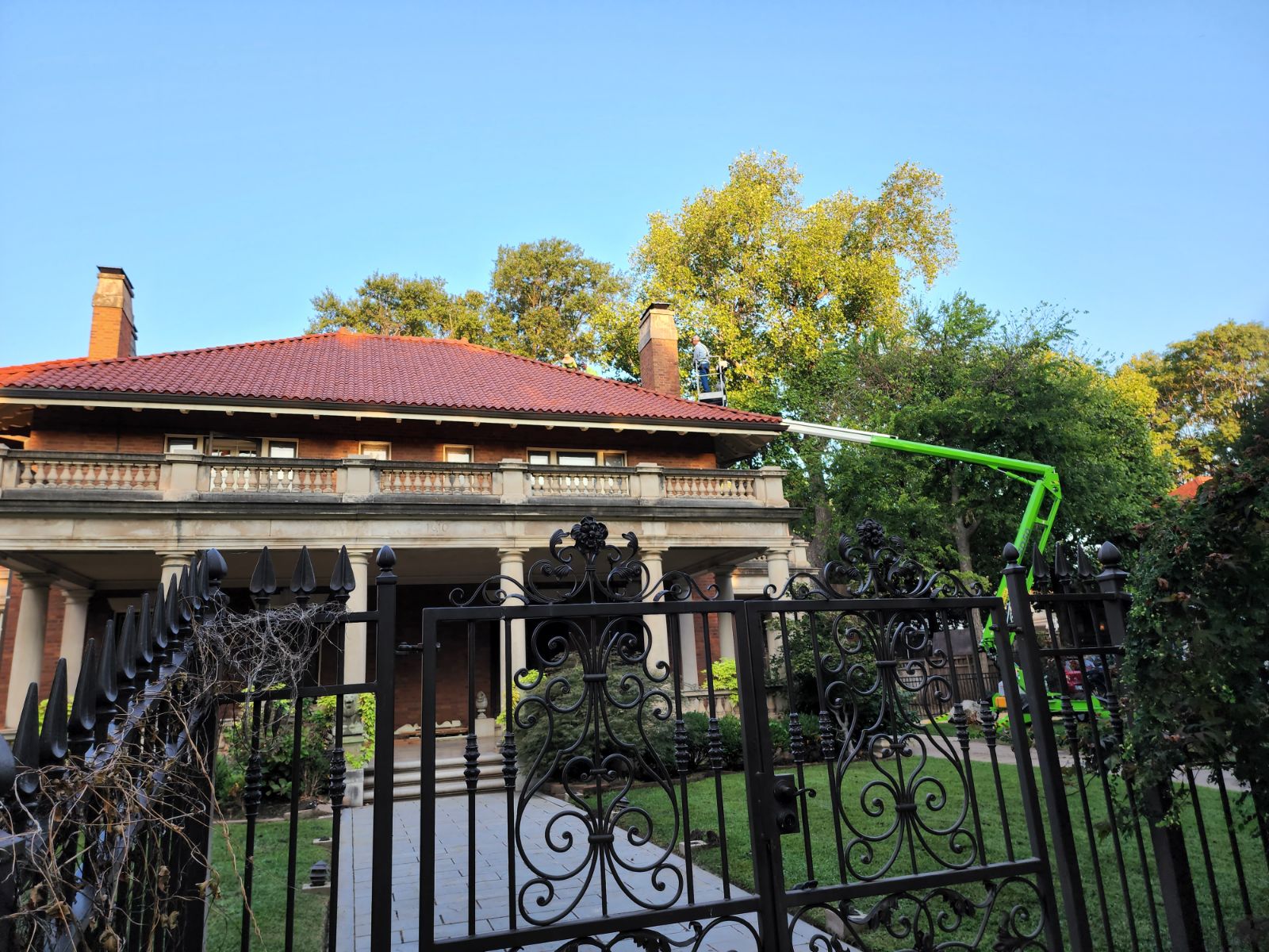 HAIL BOUNCED OFF YOUR ROOF? HERE'S HOW TO BOUNCE BACK...